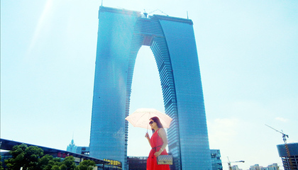 蘇州地標(biāo)&ldquo;秋褲樓&rdquo;歷時(shí)11年終于快織完了